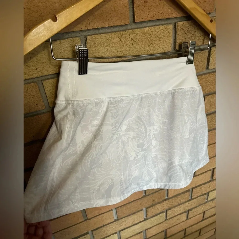 Lululemon Pace Rival Skirt (Regular) No Panels Eternal Wave White Size 4